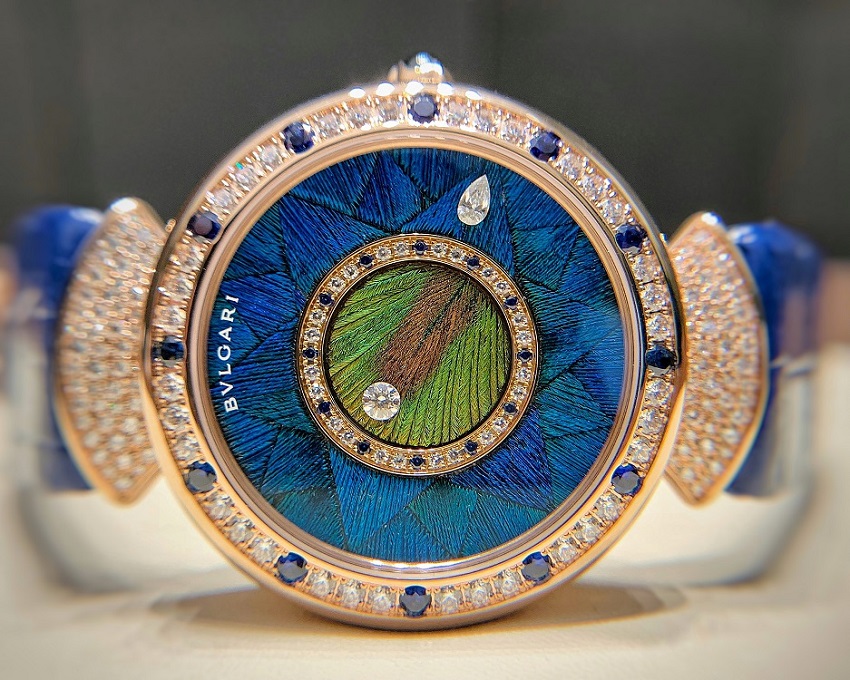 Bulgari Divas' Dream Peacock Dischi with feather marquetry dial