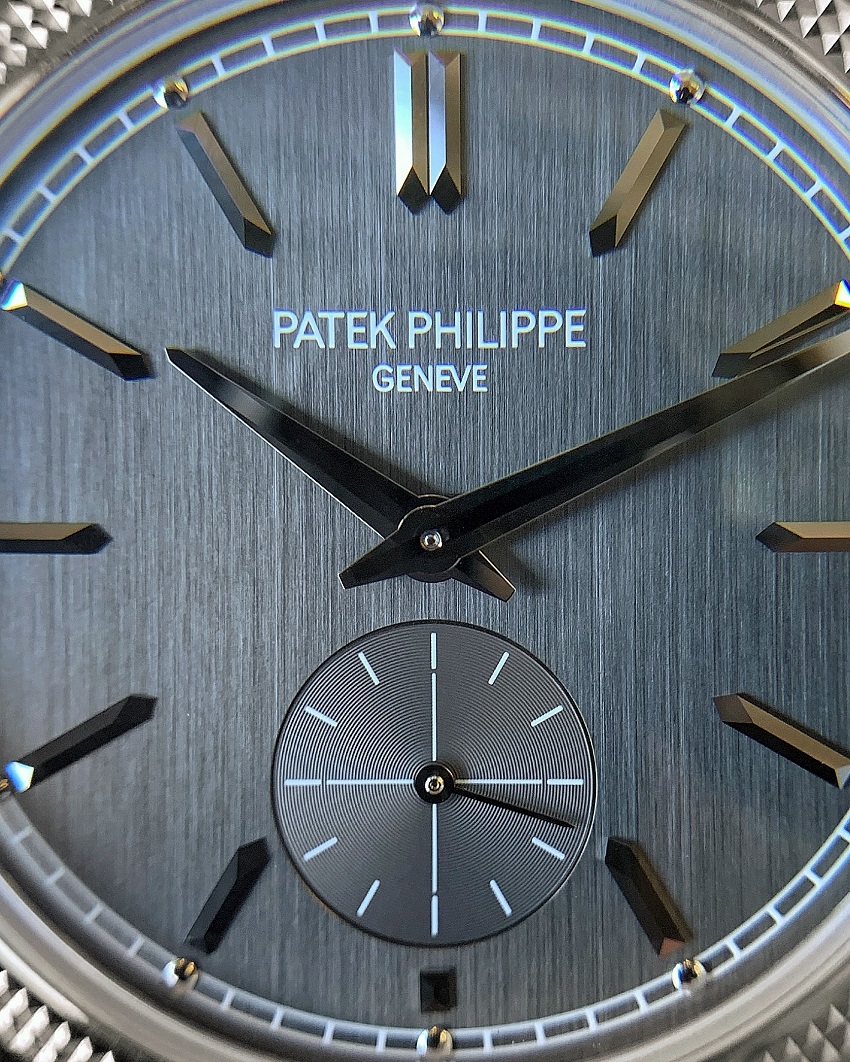 Patek Philippe Calatrava 6119G dial