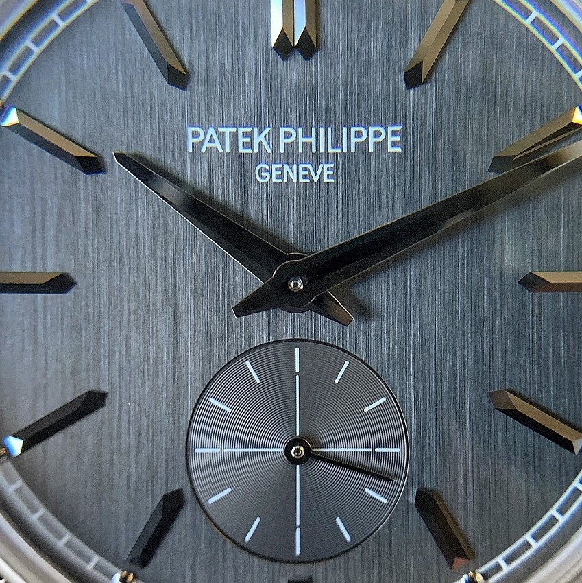 Patek Philippe Calatrava 6119G dial macro