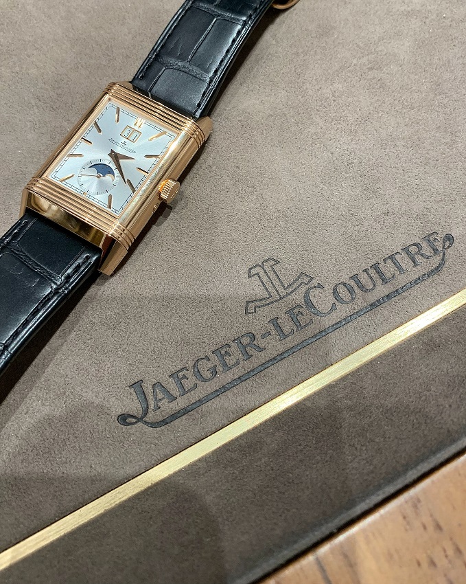 Jaeger-LeCoultre Reverso Tribute Nonantième flat