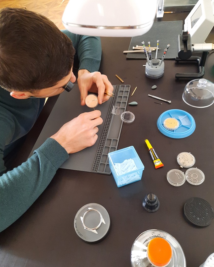 tsoroev rashid at his workbench