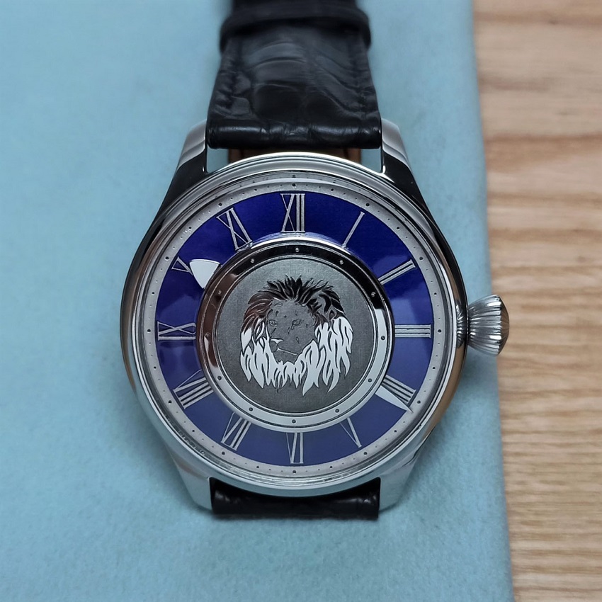 Tsoroev Rashid Shield Russian independent watchmaker