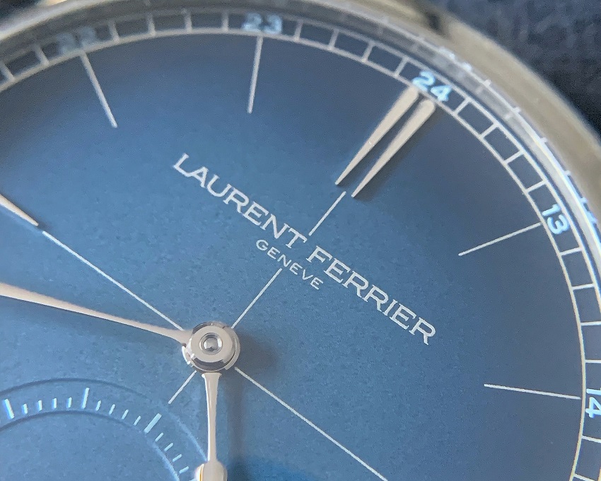 Classic Origin Blue Dial macro