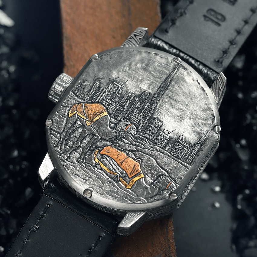 camel engraving caseback