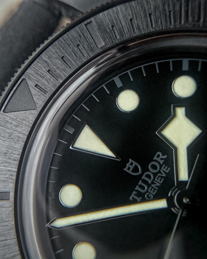 Tudor Black Bay Ceramic macro