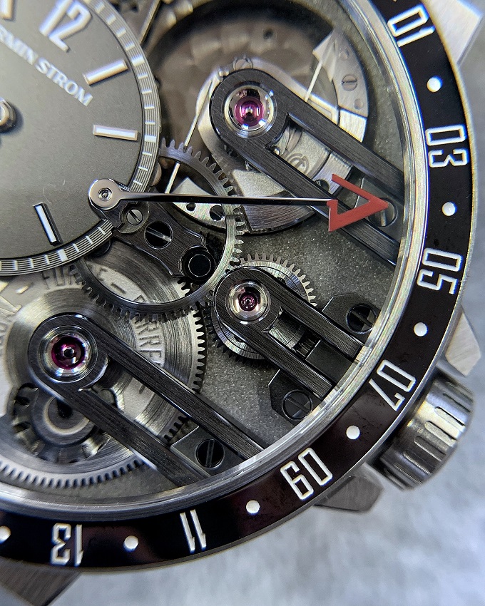 Armin Strom Orbit dial macro date pointer